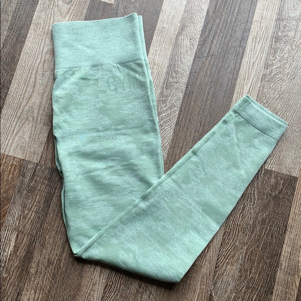 Gymshark Seamless Sage Green Camo Leggings - M